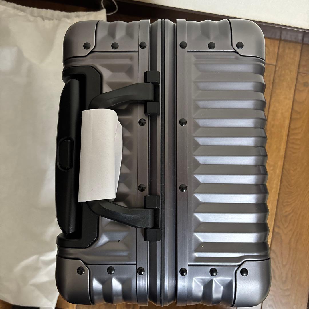 メルセデス・ベンツ スーツケース・未使用