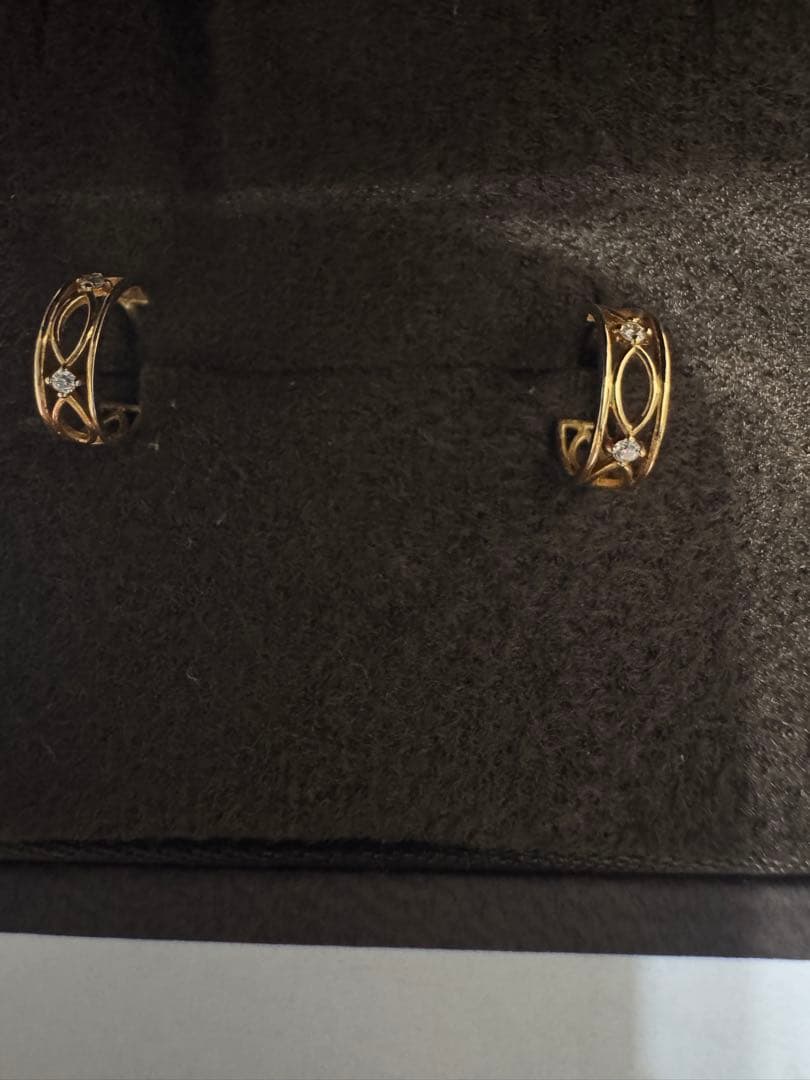 オレフィーチェ　K18 リズ ピアス　YG 中古