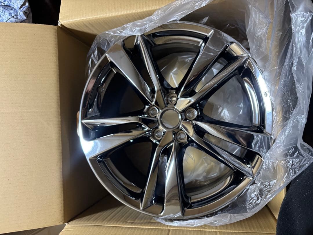 Nissan 19インチ ブラッククロームホイール v37SKYLINE