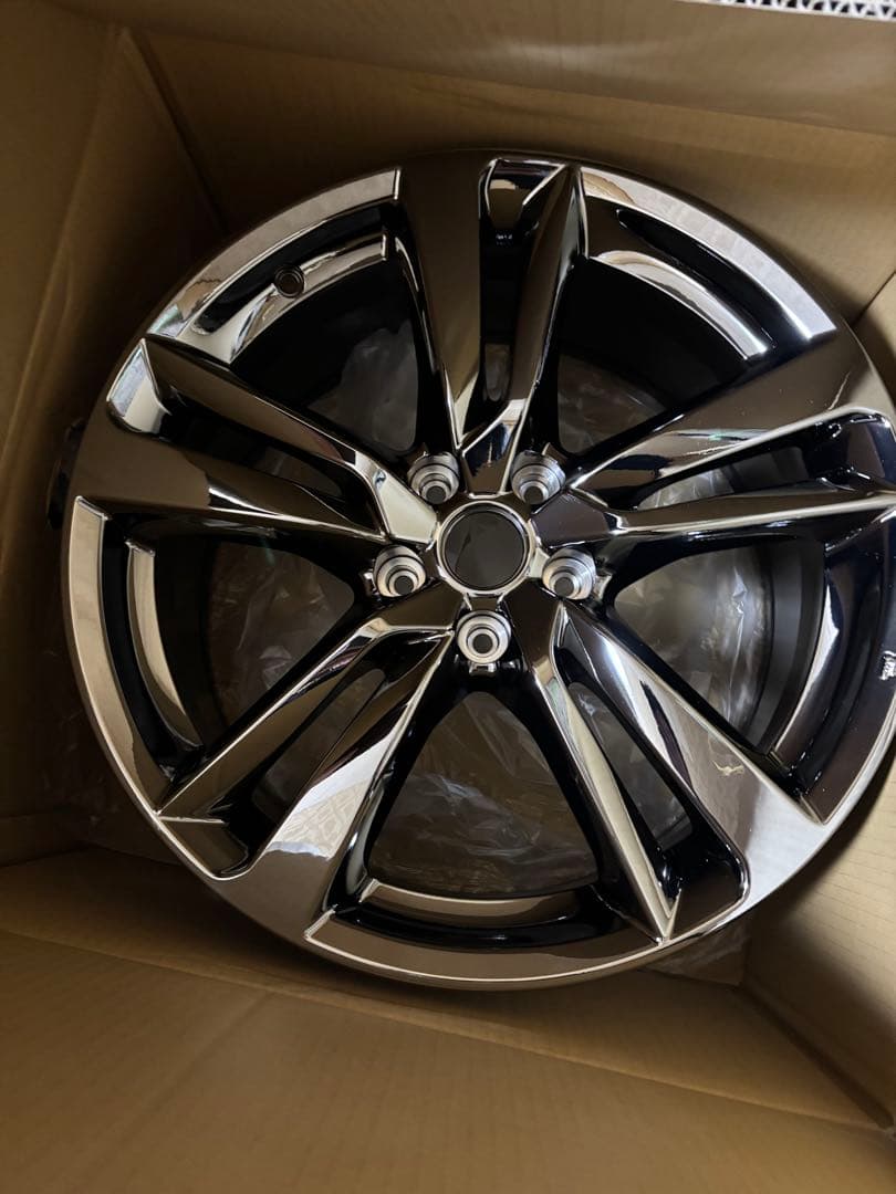 Nissan 19インチ ブラッククロームホイール v37SKYLINE