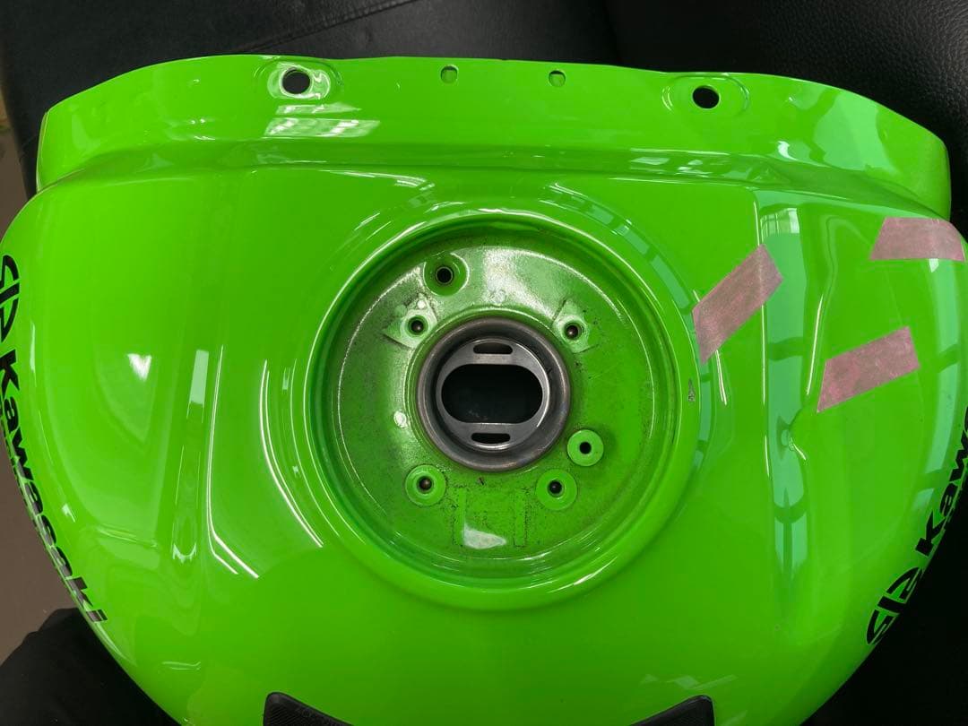 Kawasaki ZX-10R 純正タンク 2023年式