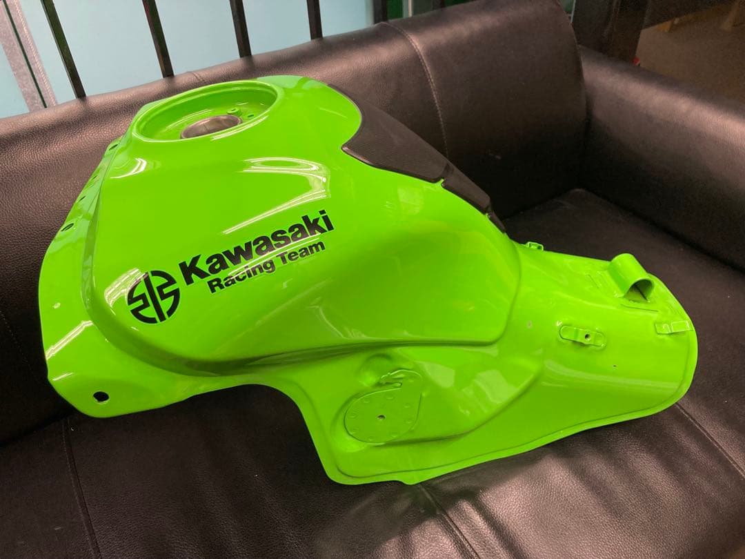 Kawasaki ZX-10R 純正タンク 2023年式