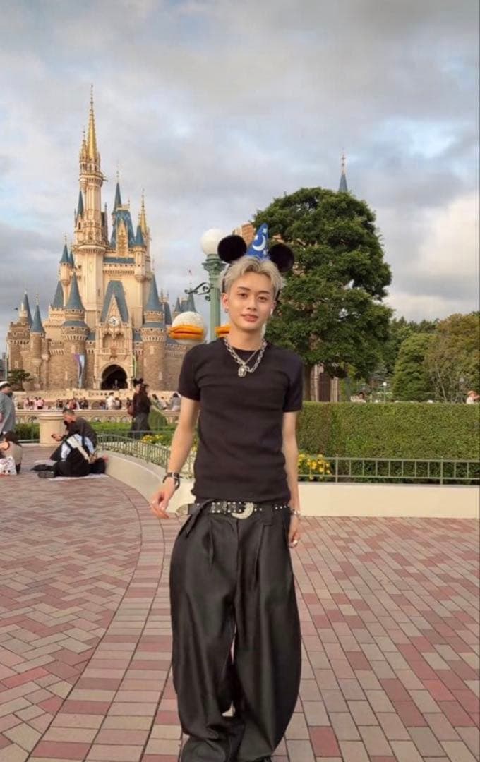 格安‼️ YHONE BOLD PANTS　サイズ30　ケンタウロス健太着用