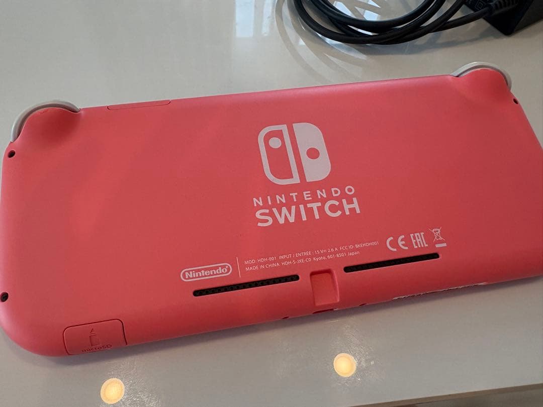 Nintendo Switch Lite 充電器付きコーラル