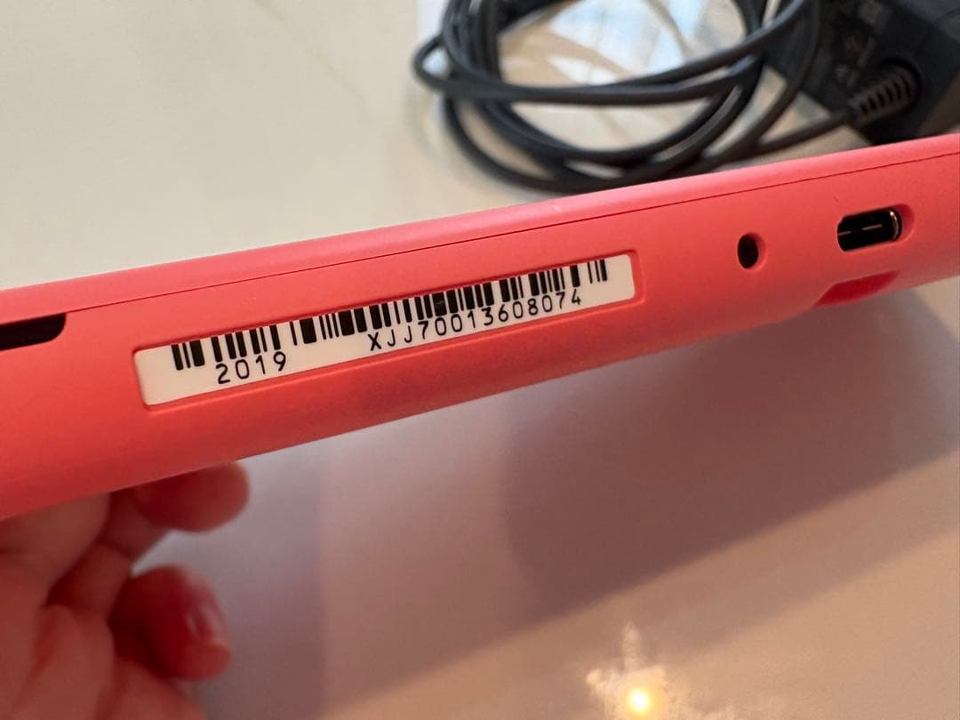 Nintendo Switch Lite 充電器付きコーラル