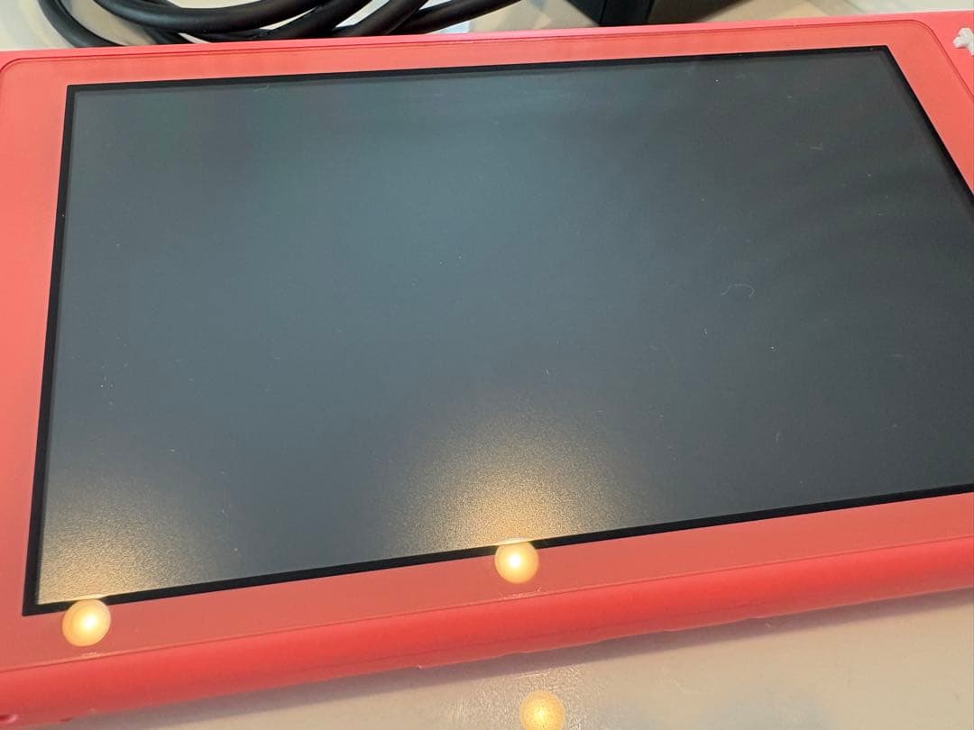 Nintendo Switch Lite 充電器付きコーラル