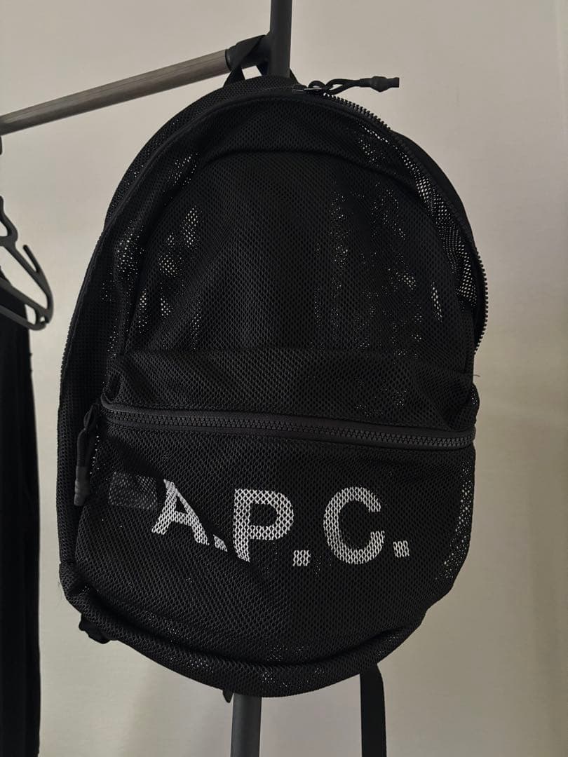86k7-papa　A.P.C. メッシュバックパック