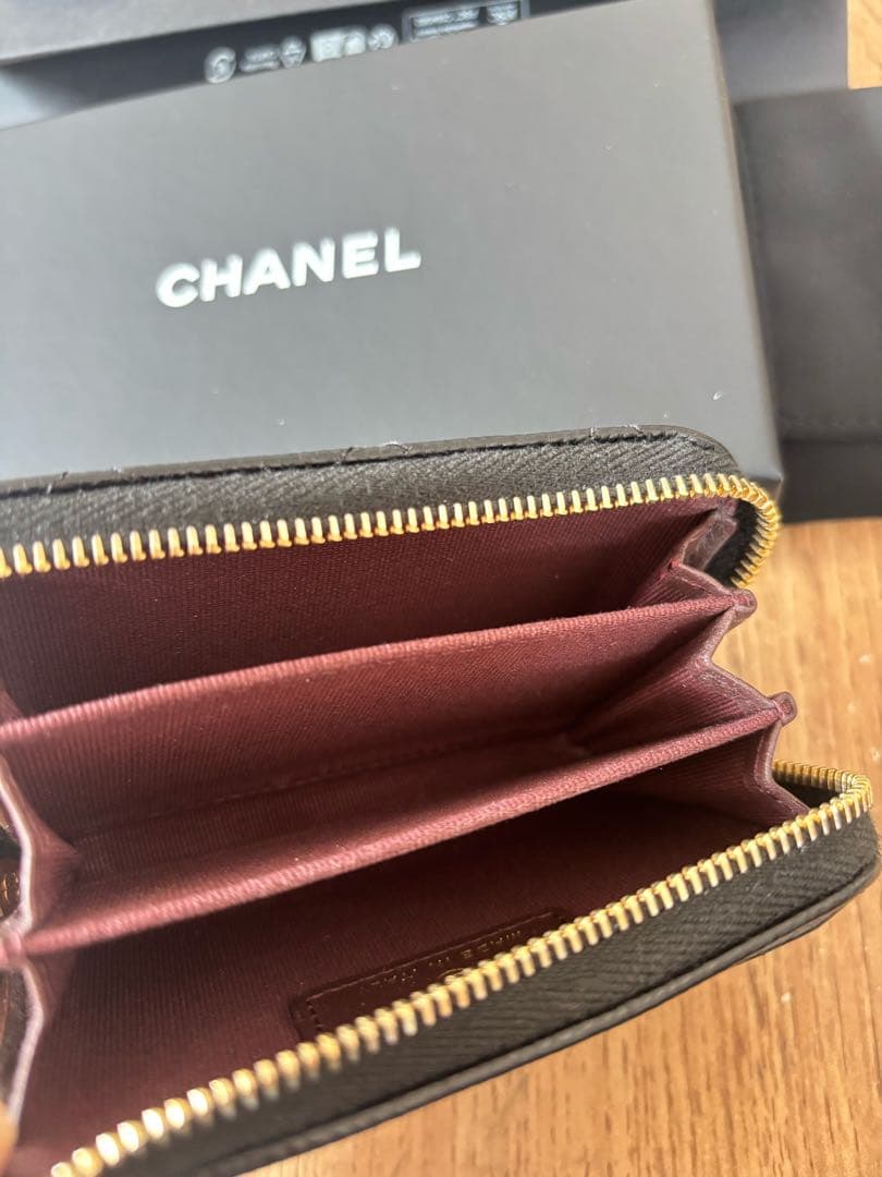 シャネル　クラシック ジップ　ケース　パース　フラグメントケース