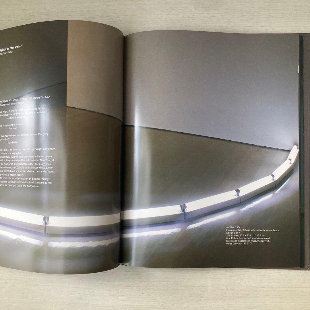 Dan Flavin ダン・フレイヴィン　グッゲンハイム美術館　2000年　図録