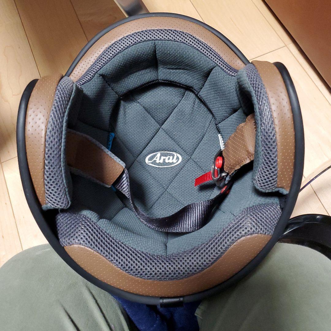 Arai Classic MOD ジェットヘルメット クリーム色　冬期教習のみ