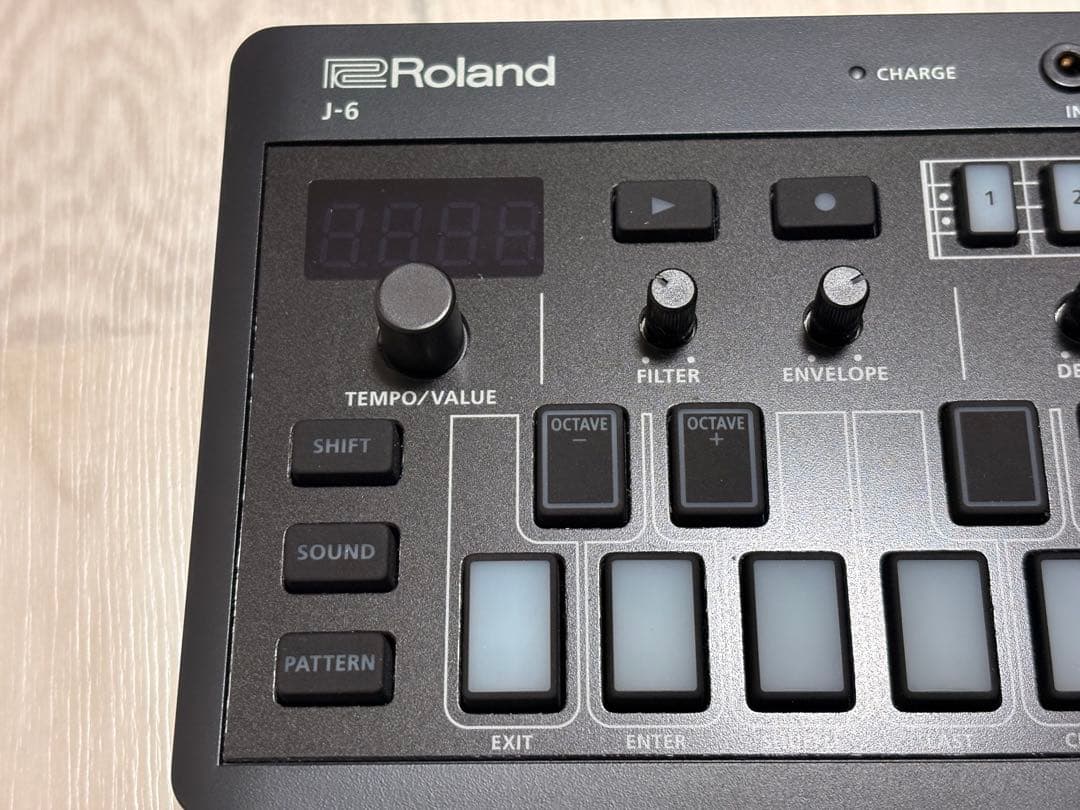 鍵盤楽器 Roland J-6