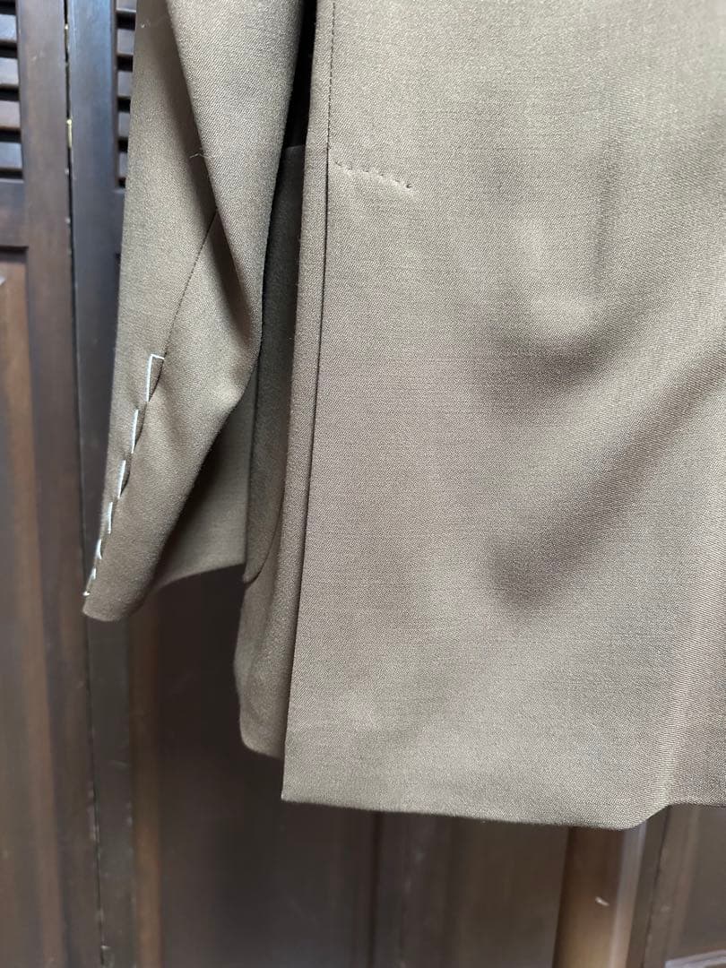 【新品価格16万円】CARUSO カルーゾ　 ダブルスーツ4つボタン　ブラウン