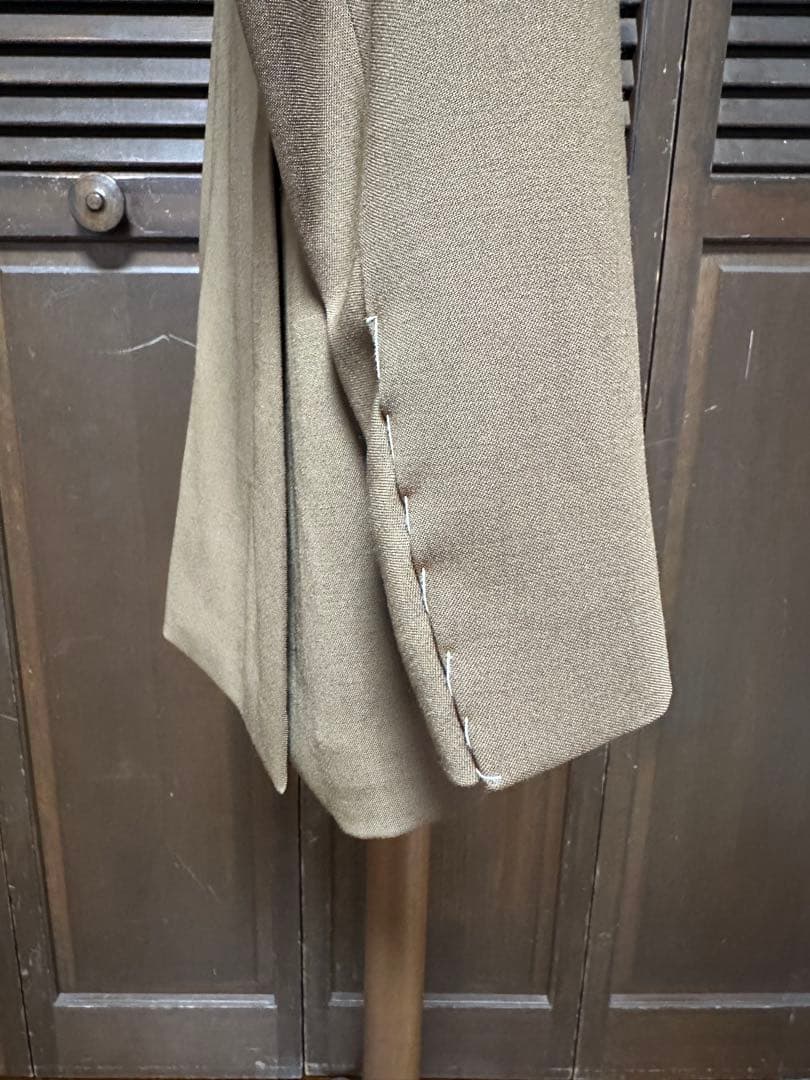 【新品価格16万円】CARUSO カルーゾ　 ダブルスーツ4つボタン　ブラウン