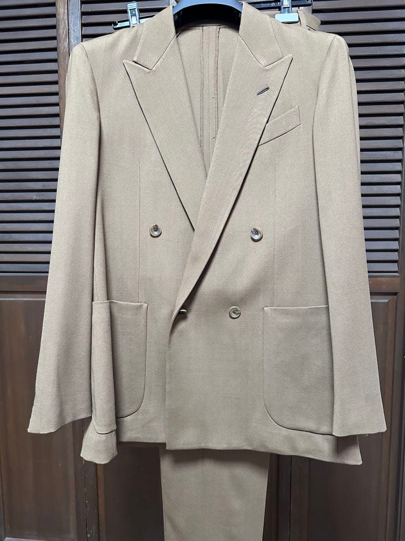 【新品価格16万円】CARUSO カルーゾ　 ダブルスーツ4つボタン　ブラウン