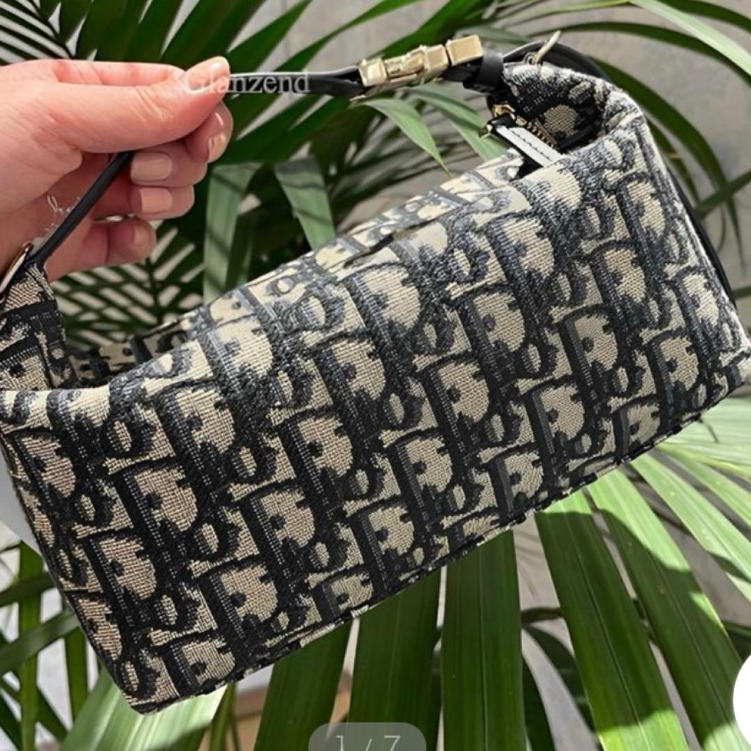 Christian Dior モノグラムキーケース