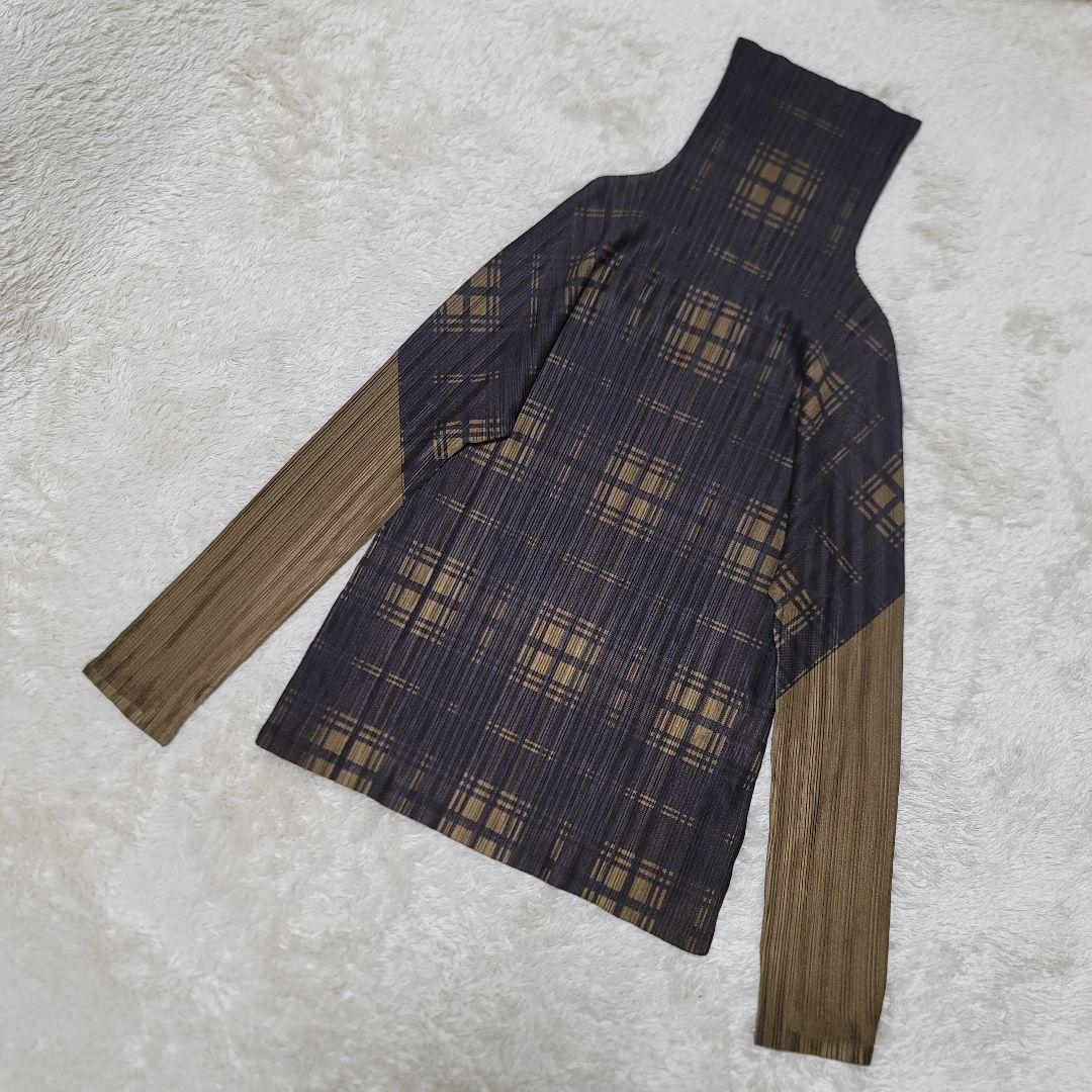 極美品✨プリーツプリーズ ハイネック 長袖カットソー 3 チェック