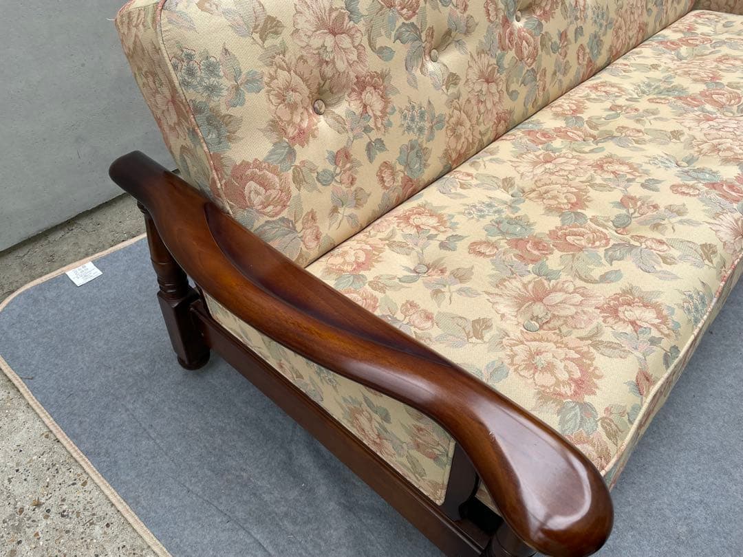 美品　カリモク　コロニアル　ソファベッド　花柄　3人掛け
