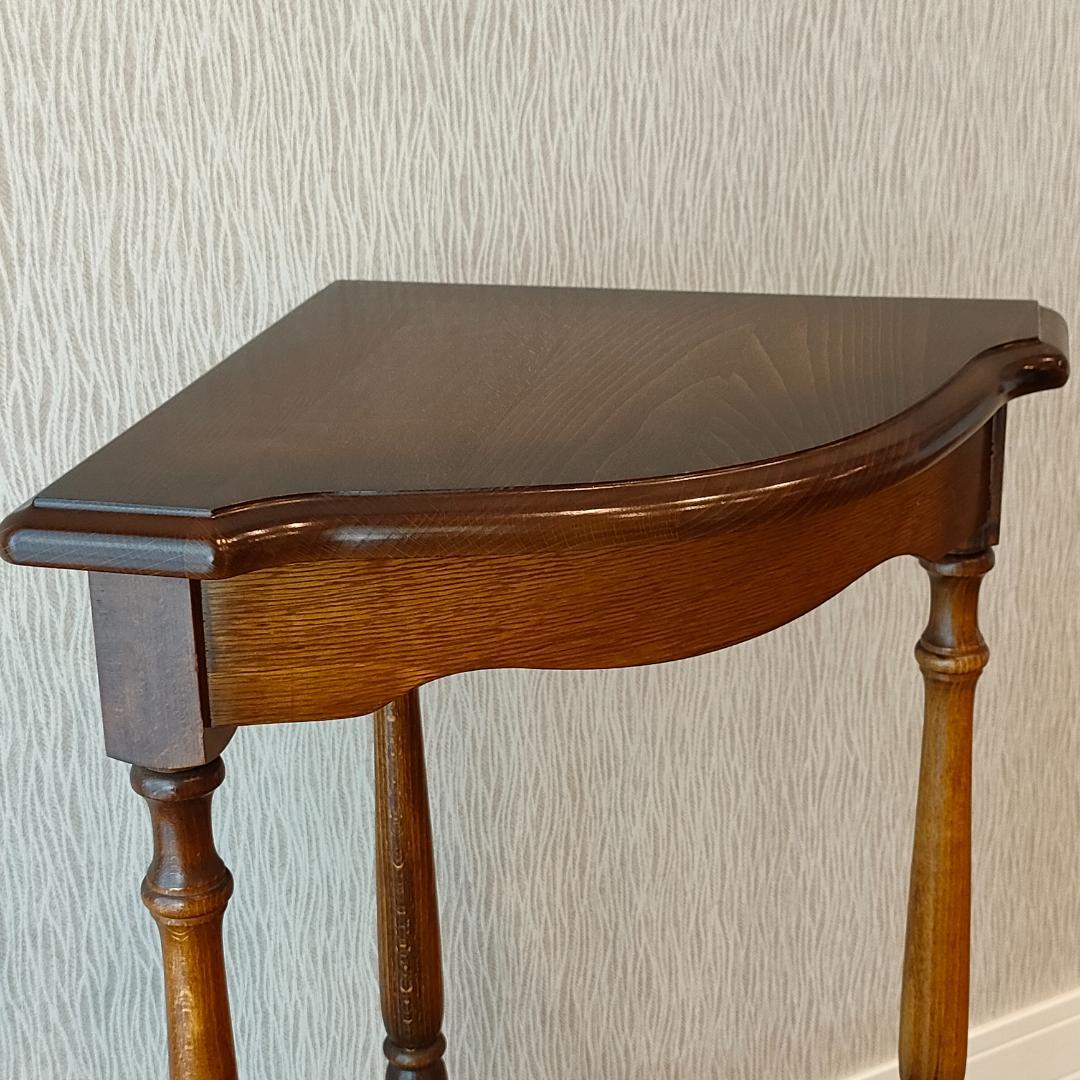 〈美品〉カリモク　コーナーラック　コロニアル　フラワースタンド