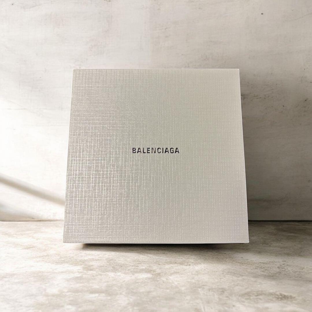 BALENCIAGA 二つ折り財布 ブラウン
