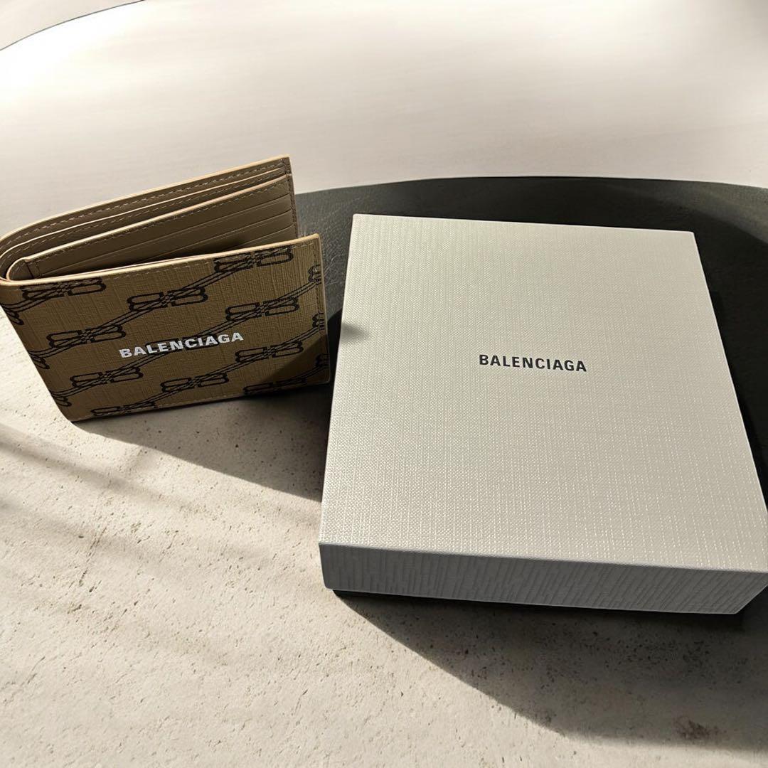 BALENCIAGA 二つ折り財布 ブラウン