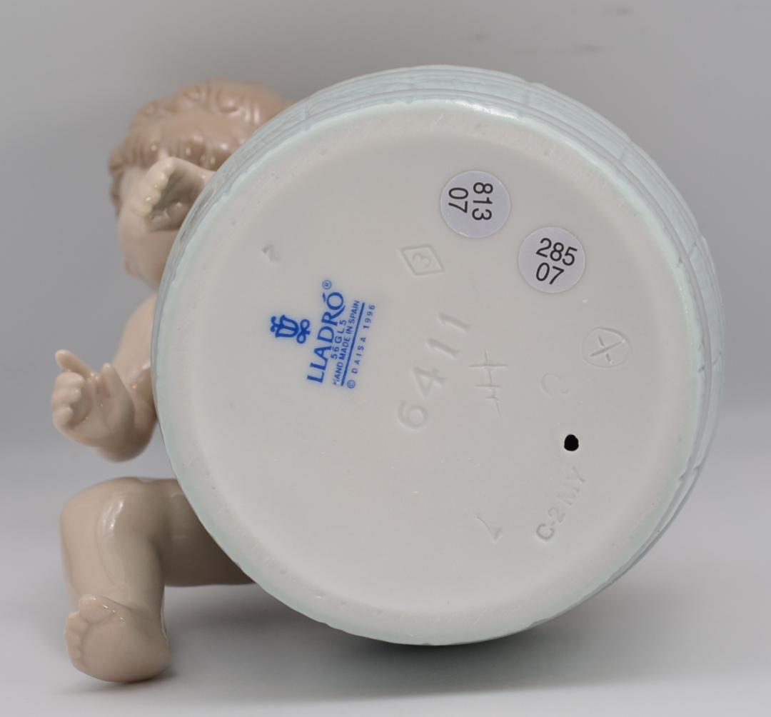 お風呂だよ　＃6411　★リヤドロ　スペイン　ポーセリン　光沢仕上げ　箱付き