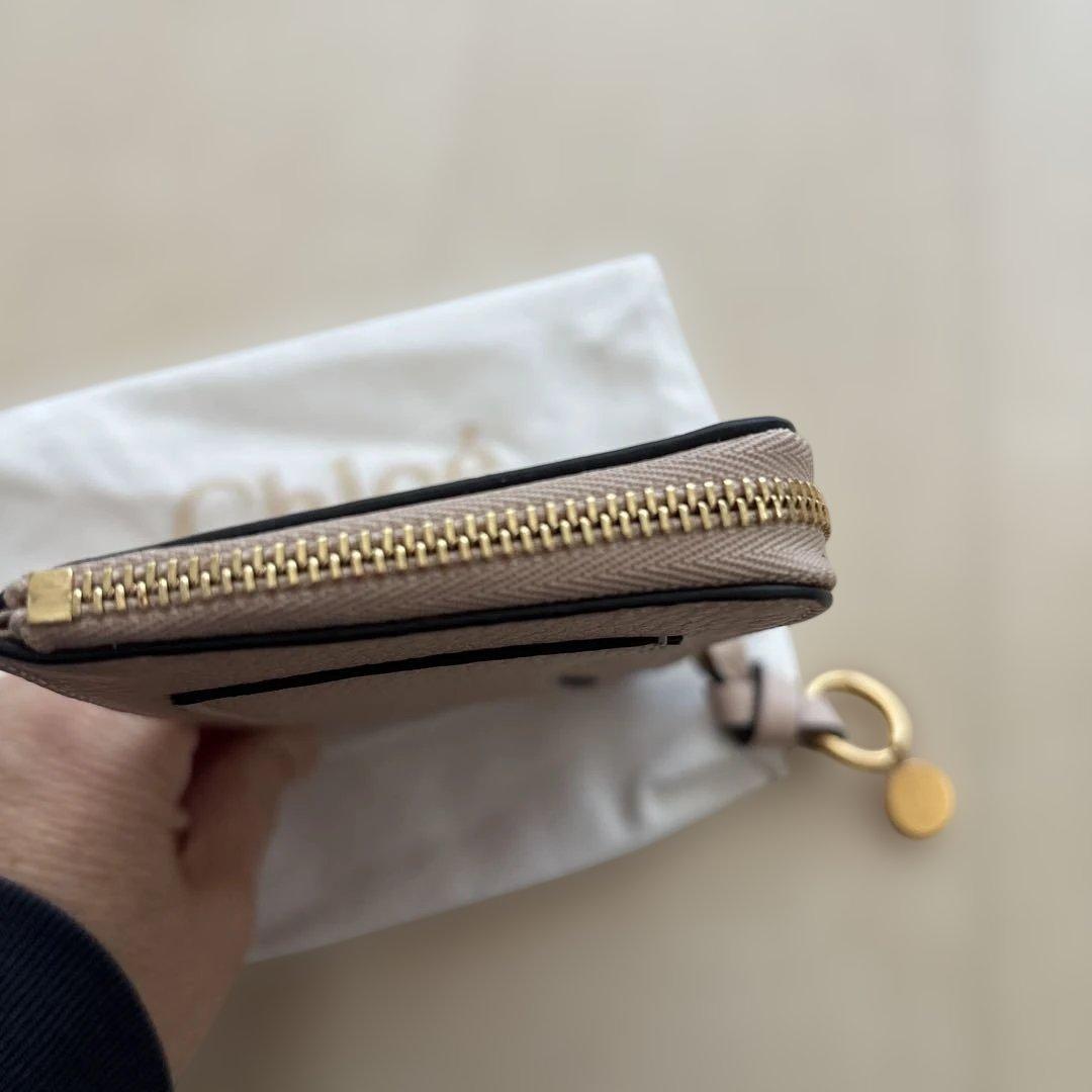 新品未使用　クロエ　Chloe キーリング付き小銭入れ、フラグメントケース