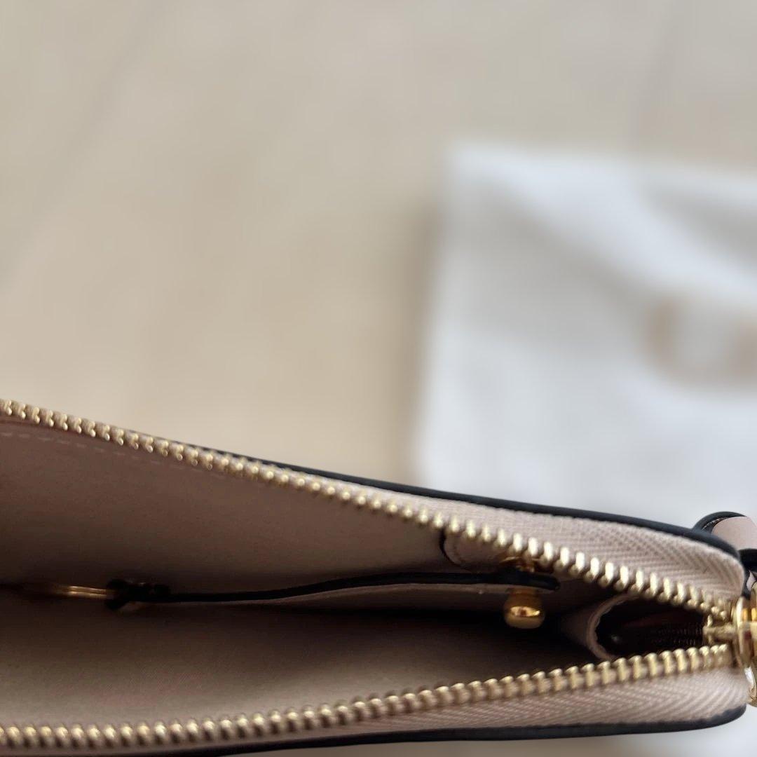 新品未使用　クロエ　Chloe キーリング付き小銭入れ、フラグメントケース