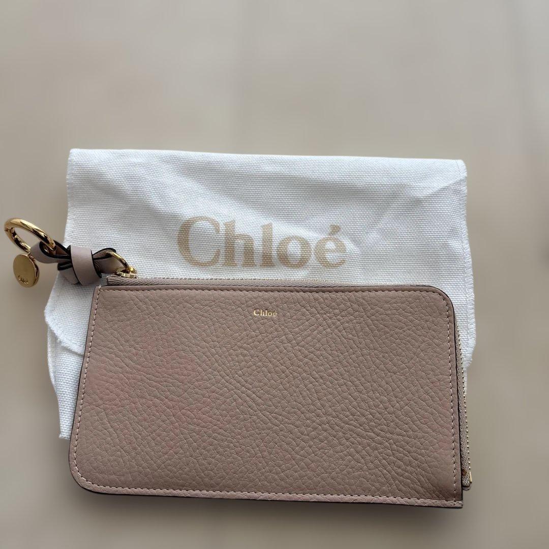 新品未使用　クロエ　Chloe キーリング付き小銭入れ、フラグメントケース