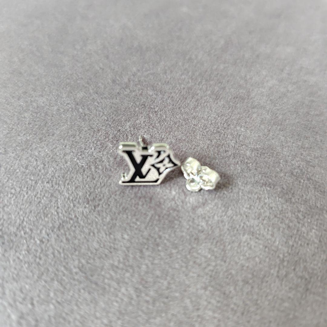 ✧LOUIS VUITTON✧ ピアス•LVフラワー 片耳用