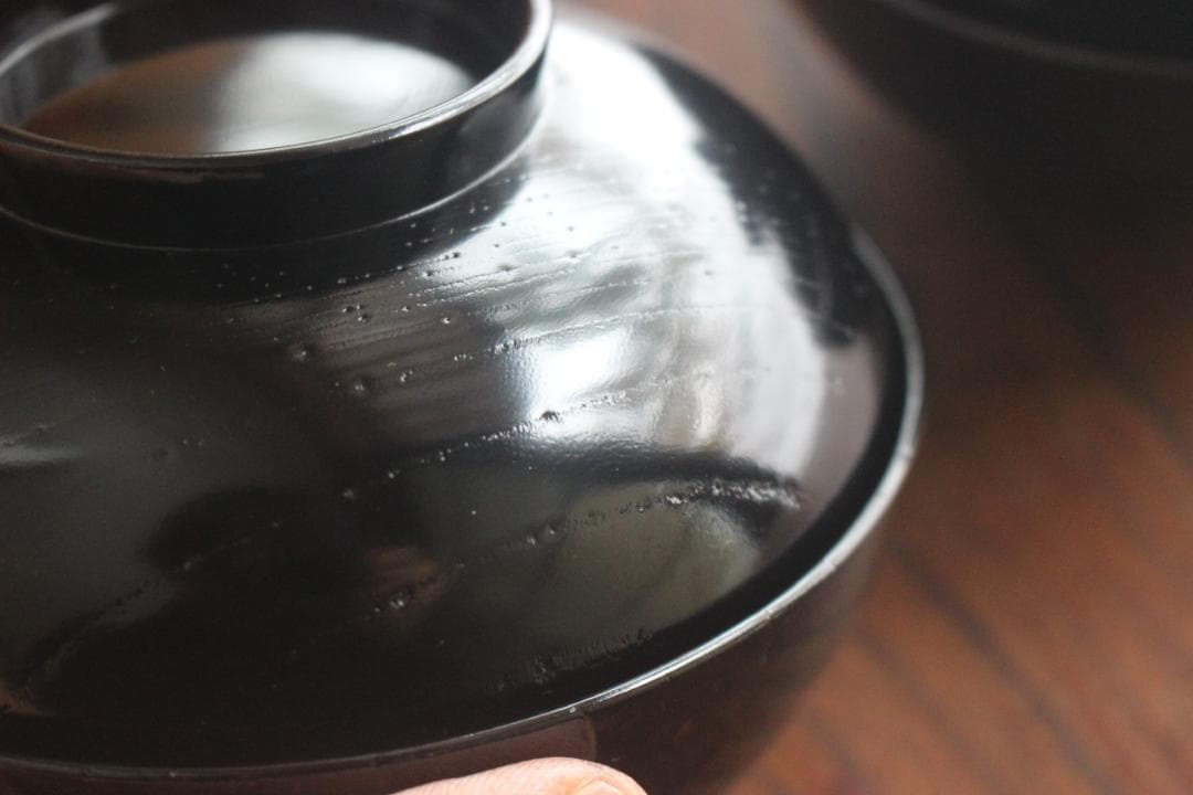 時代逸品！端正な黒漆に優美な光琳鶴蒔絵の映えるお椀2点（検輪島塗蒔絵椀