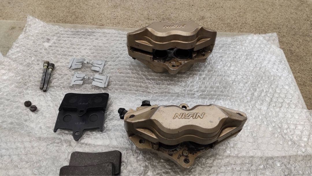 純正フロントブレーキキャリパー cb400sf cbr400rr nsr250r