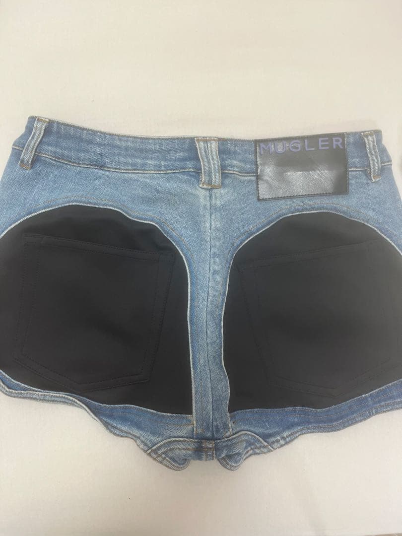 MUGLER デニムショートパンツ