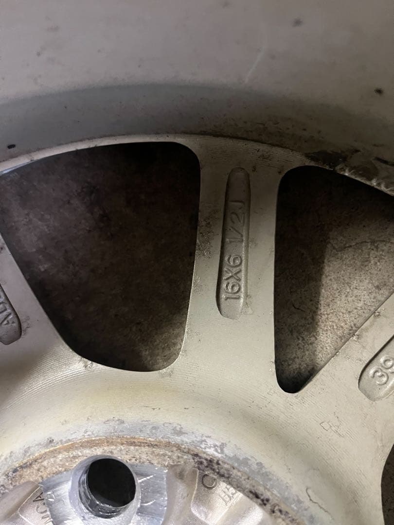 『hiori_s55』送料無料プリウスα 16インチ