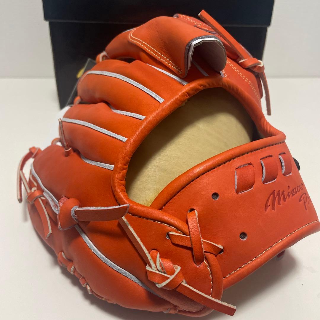 ミズノプロ　硬式用　投手用　グローブ　グラブ　定価62,700円　高校野球対応