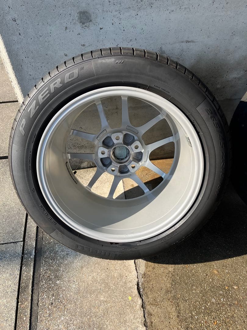 ぽめさん専用　ポルシェ　981ケイマン　18インチホイール　タイヤ