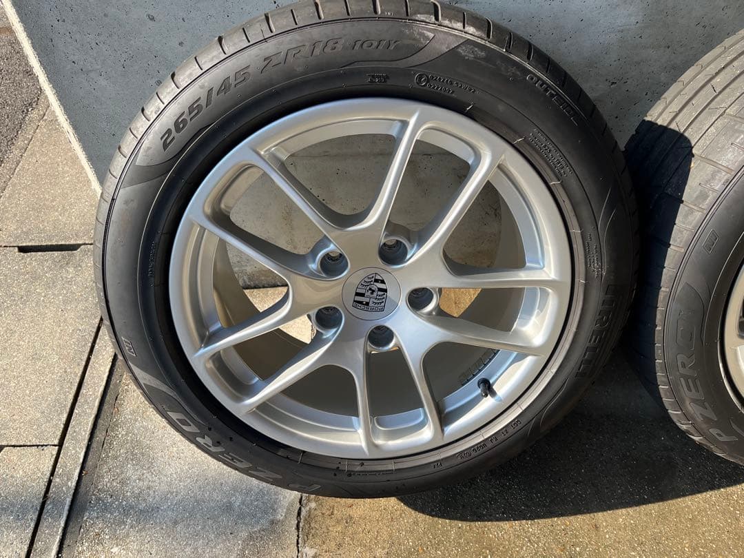 ぽめさん専用　ポルシェ　981ケイマン　18インチホイール　タイヤ