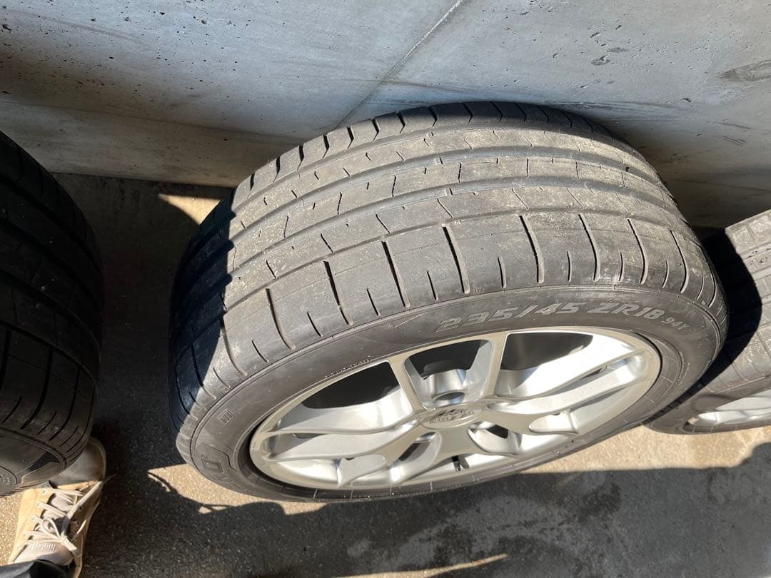 ぽめさん専用　ポルシェ　981ケイマン　18インチホイール　タイヤ