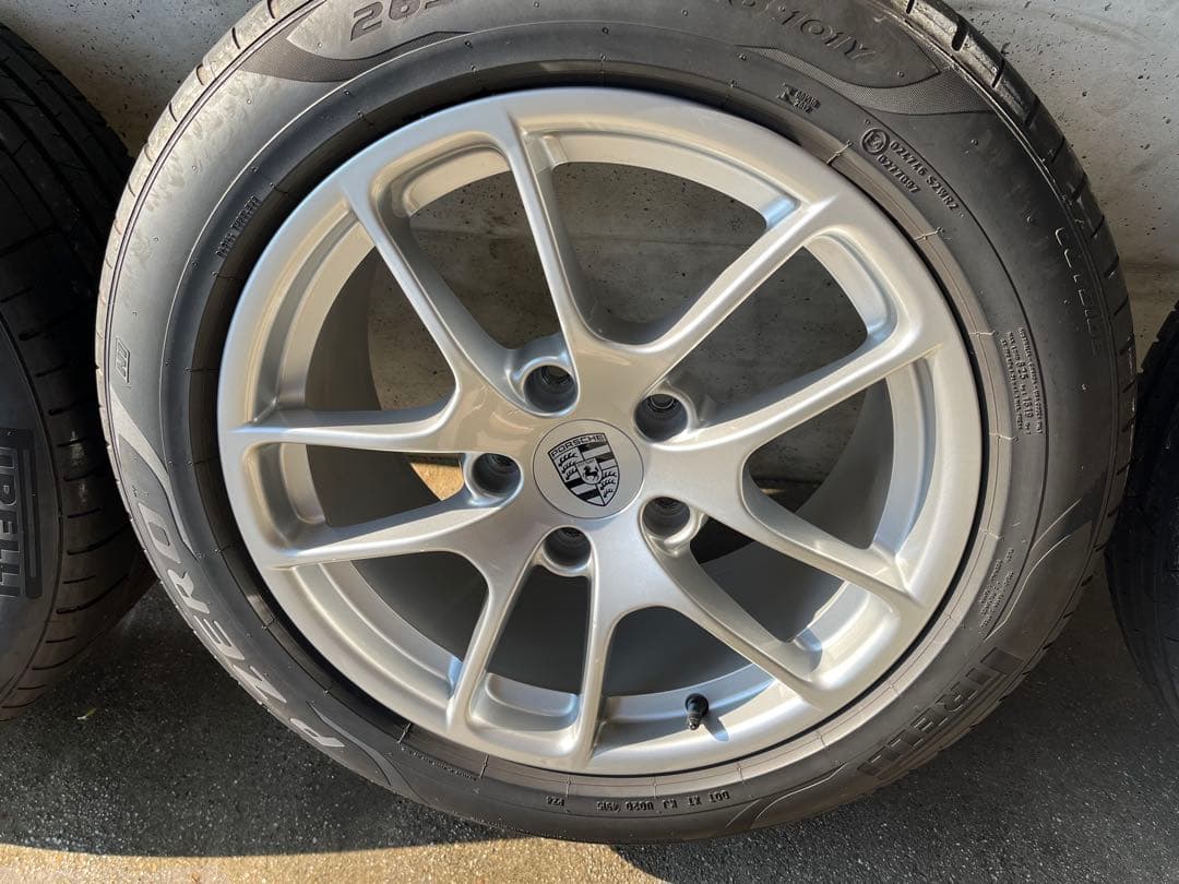 ぽめさん専用　ポルシェ　981ケイマン　18インチホイール　タイヤ