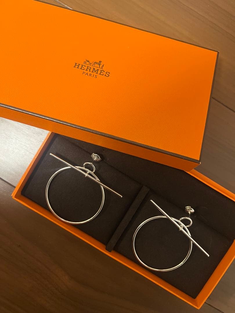 HERMES シルバー フープピアス
