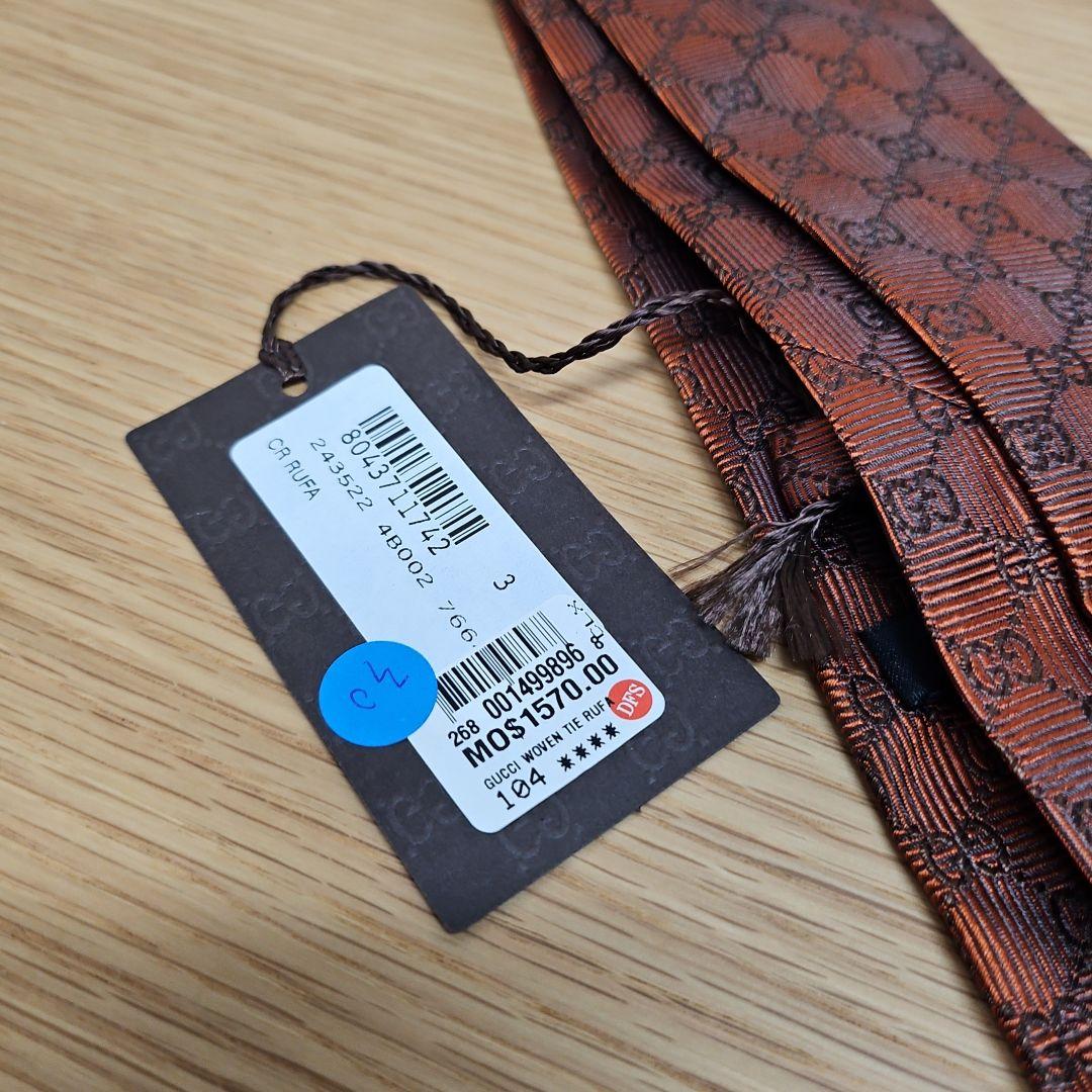 未使用 タグ付き GUCCI ネクタイ シルク100% オレンジ GG柄 総柄