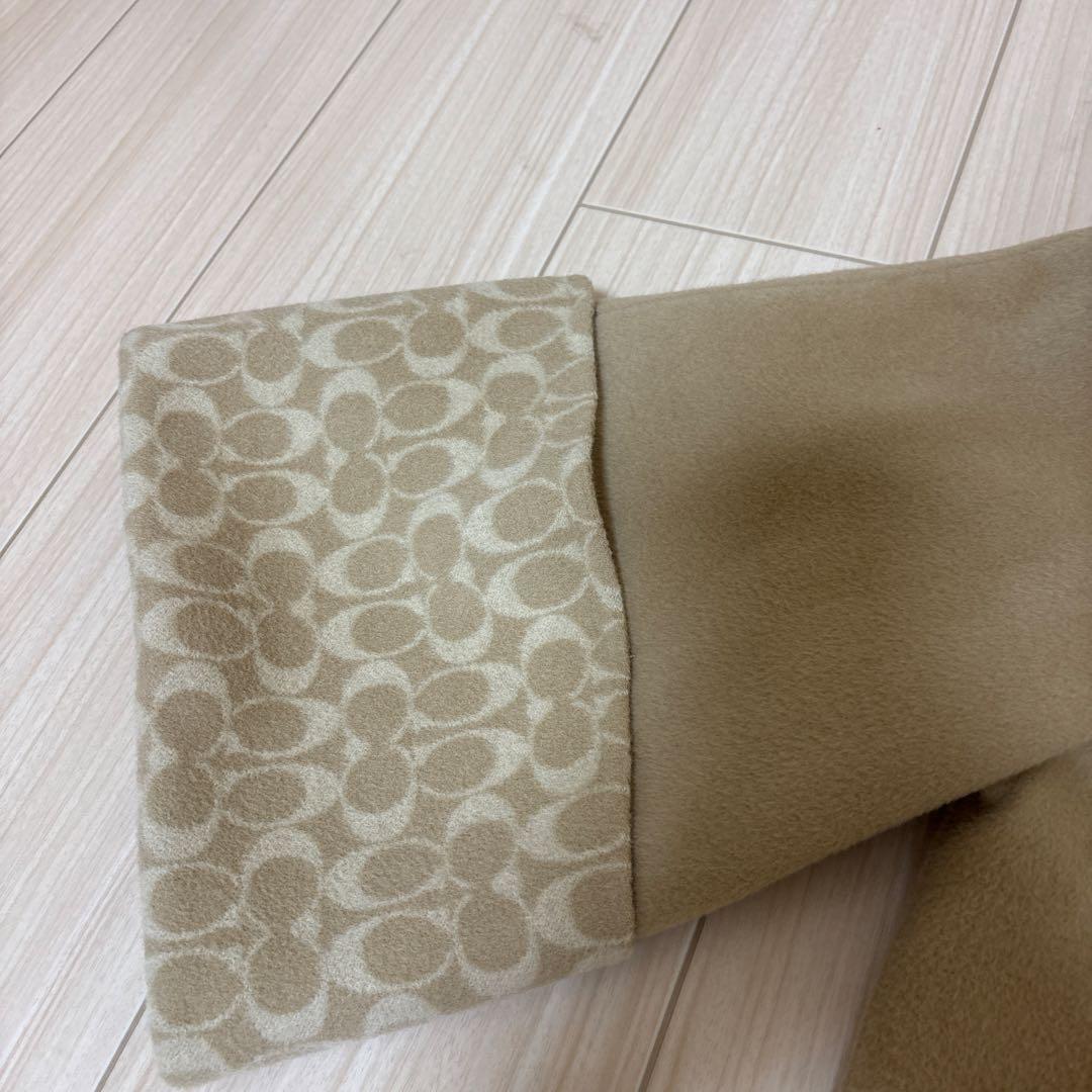 COACH フード付きベージュポンチョ