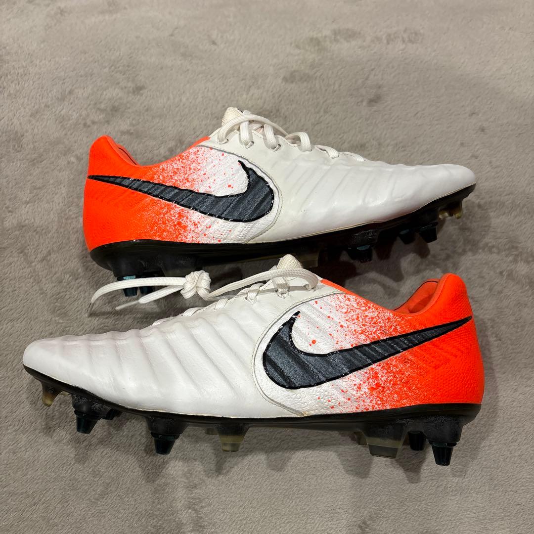 サッカースパイク ティエンポレジェンド7 エリートSG