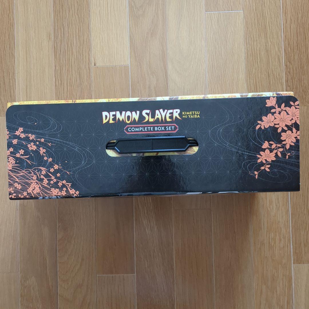 鬼滅の刃　全巻　英語版　Demon Slayer　English