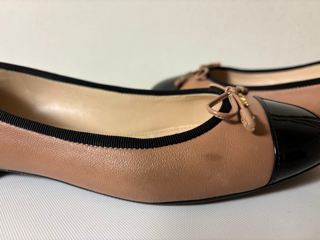 みーちゃん　PRADA バレエシューズ ベージュ/ブラック　37 1/2