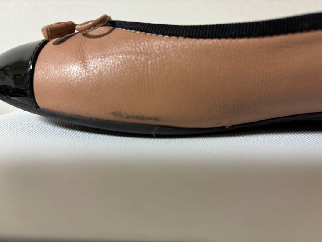 みーちゃん　PRADA バレエシューズ ベージュ/ブラック　37 1/2