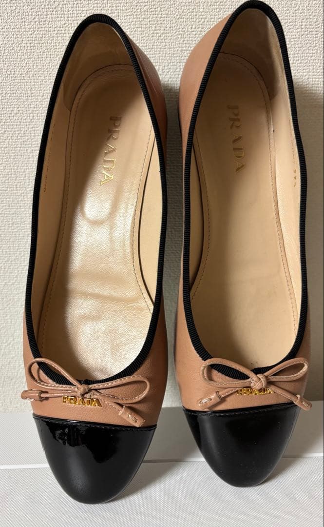 みーちゃん　PRADA バレエシューズ ベージュ/ブラック　37 1/2