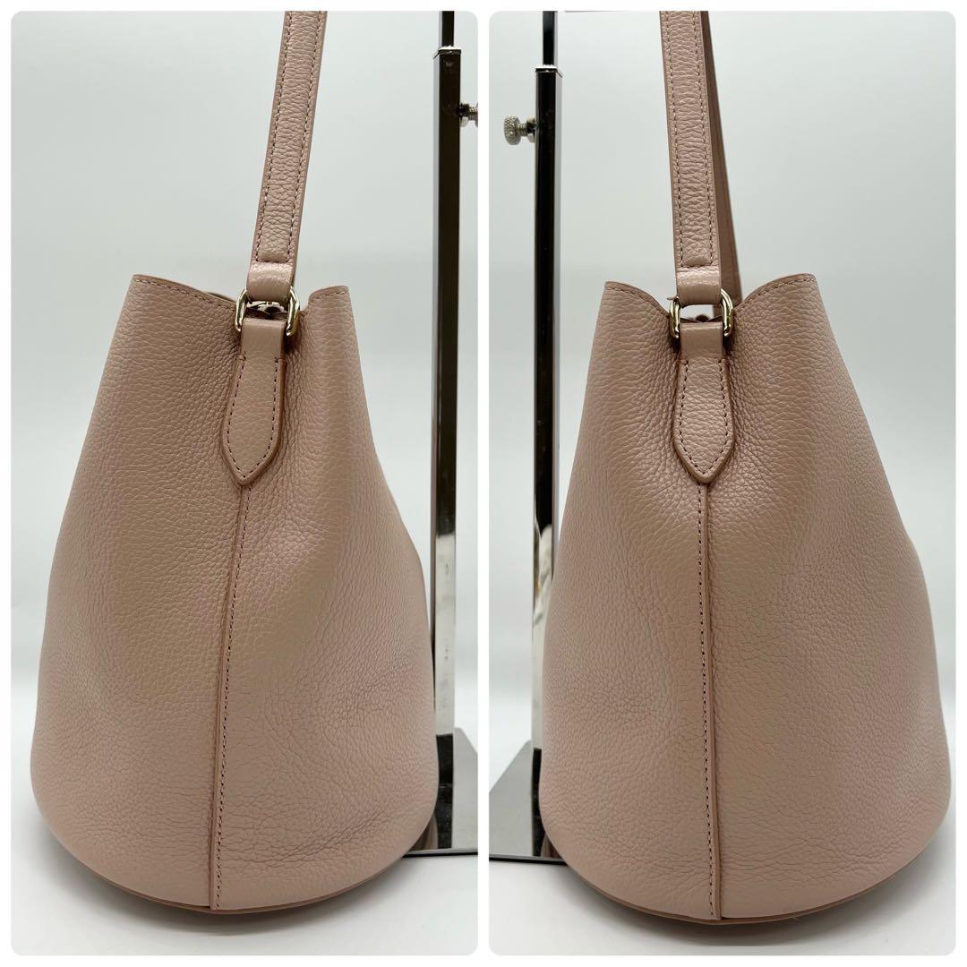 美品✨フルラ　ショルダーバッグ　ダナエ　レザー　ピンク　2way　現行