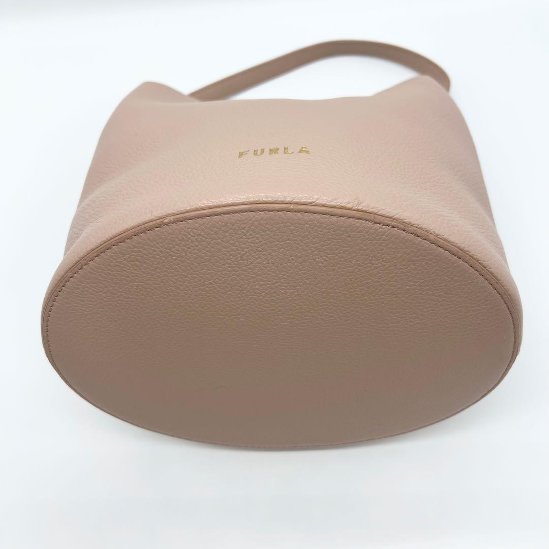 美品✨フルラ　ショルダーバッグ　ダナエ　レザー　ピンク　2way　現行