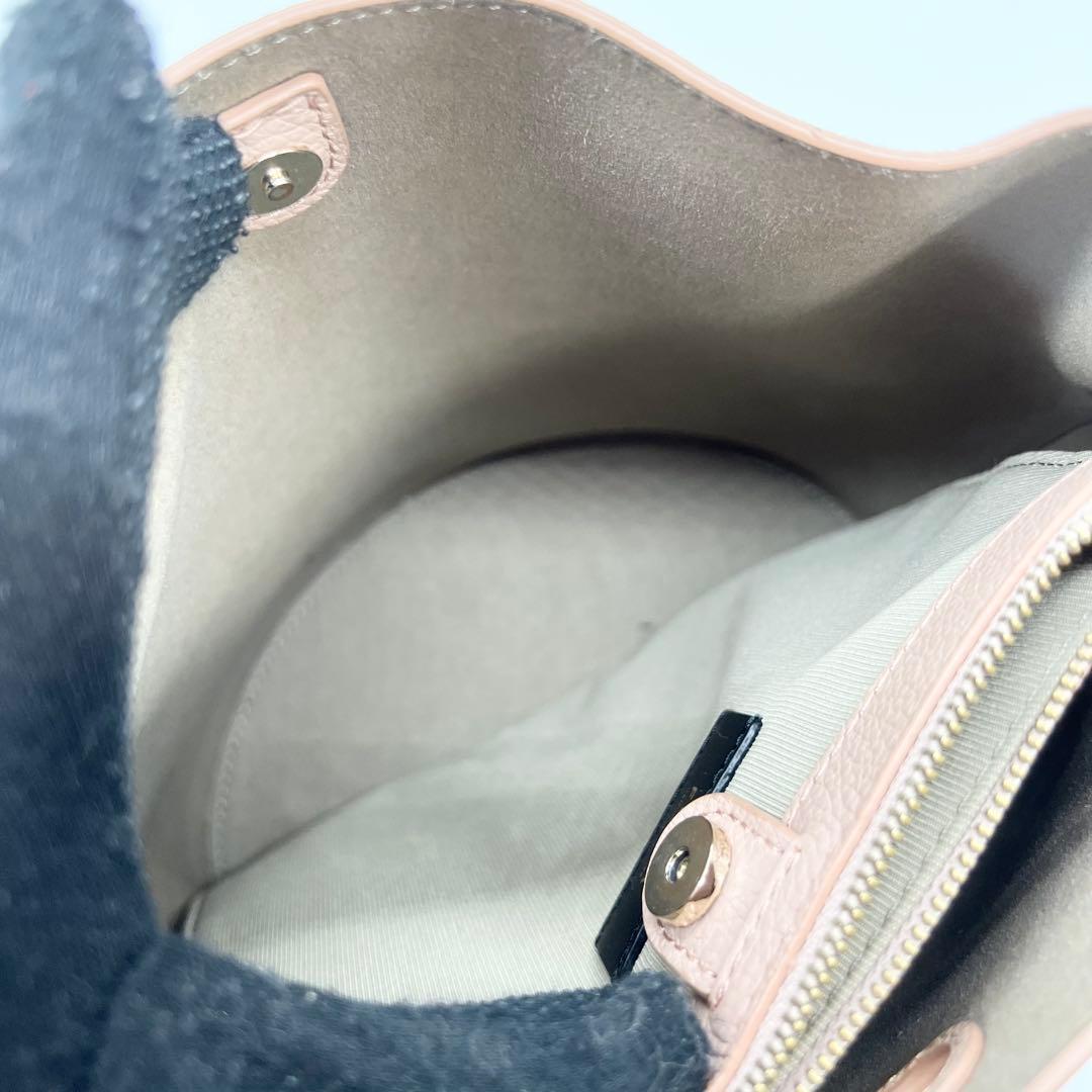 美品✨フルラ　ショルダーバッグ　ダナエ　レザー　ピンク　2way　現行