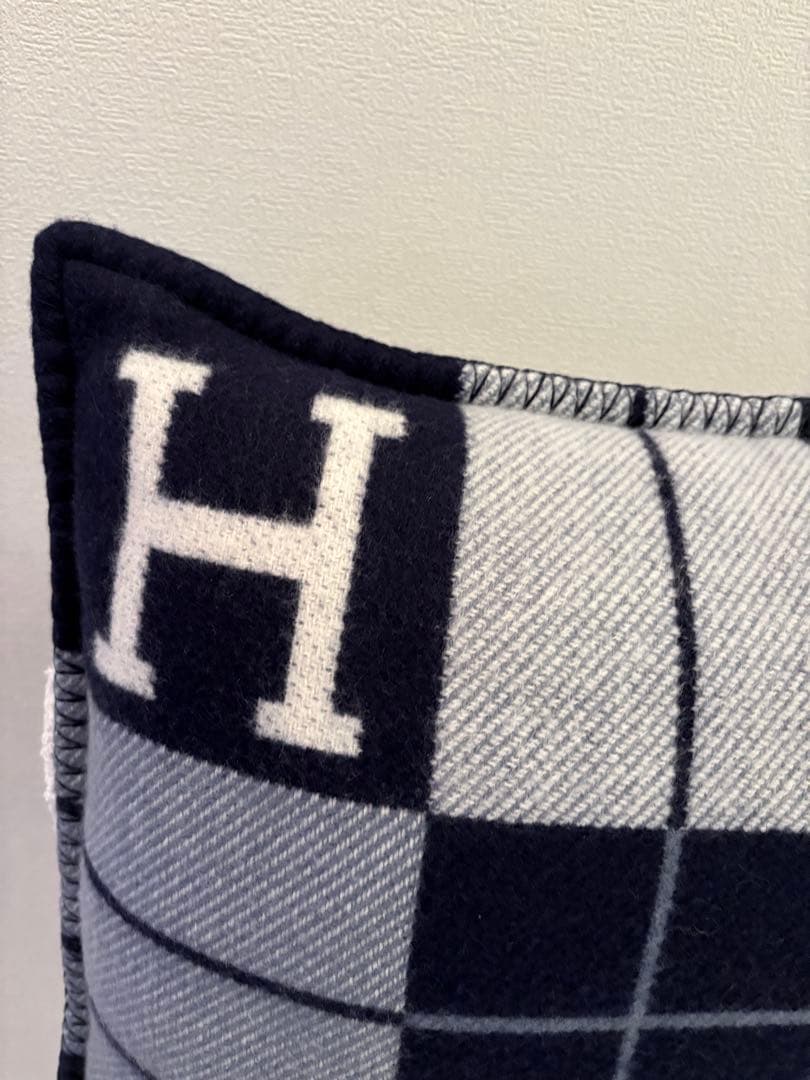 エルメス　クッション　アヴァロン